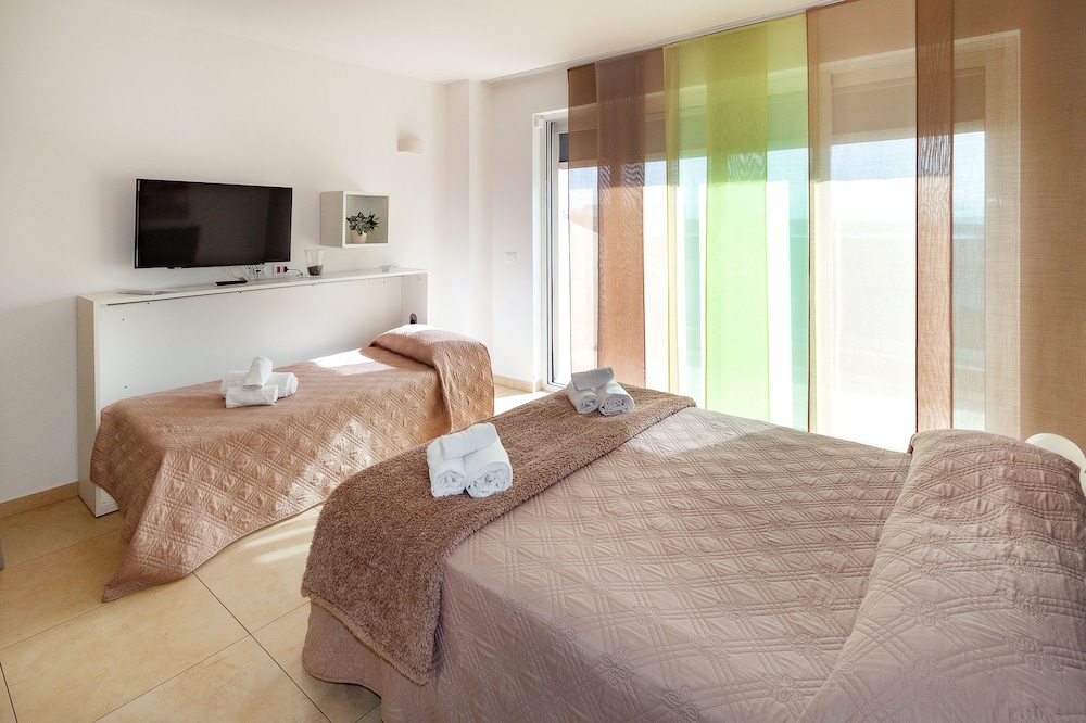 Classic Triple Room
