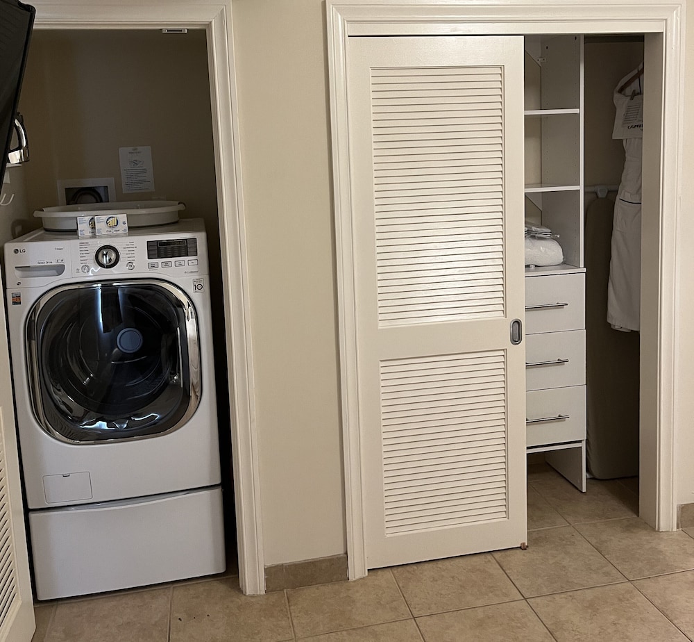 Bungalow, 1 Bedroom - Photo 1