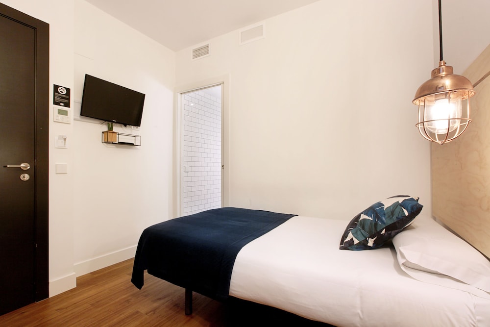 Economy Room photo 2