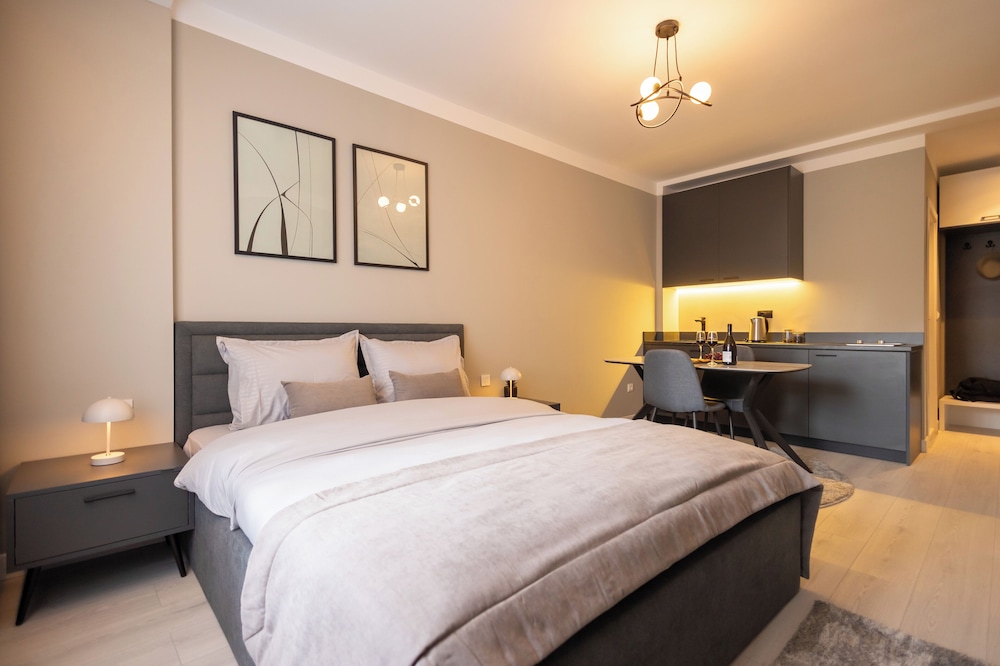 Standard Apartment, City View photo 1
