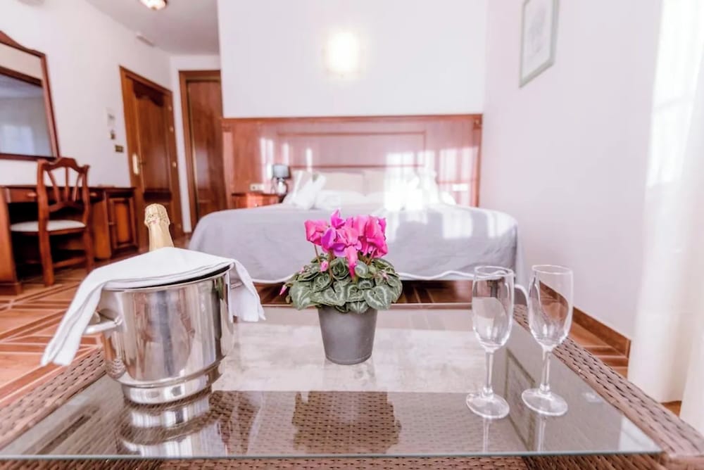 Basic Double or Twin Room photo 3