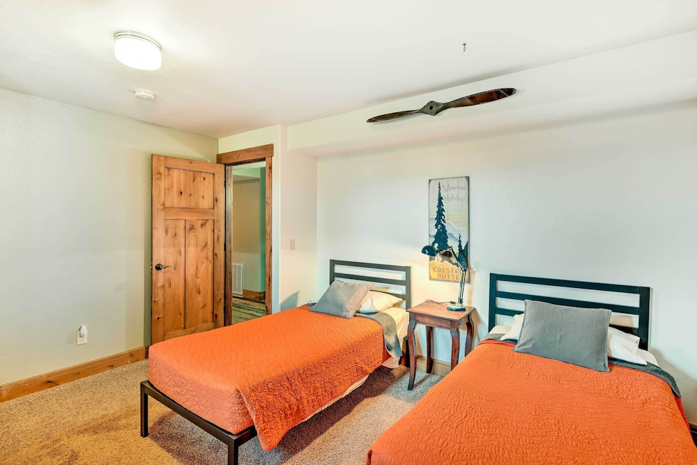 House (4 Bedrooms) photo 1