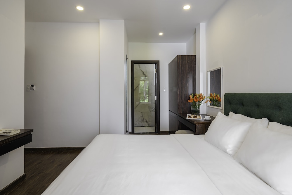 Superior Double Room, Balcony - Photo 5