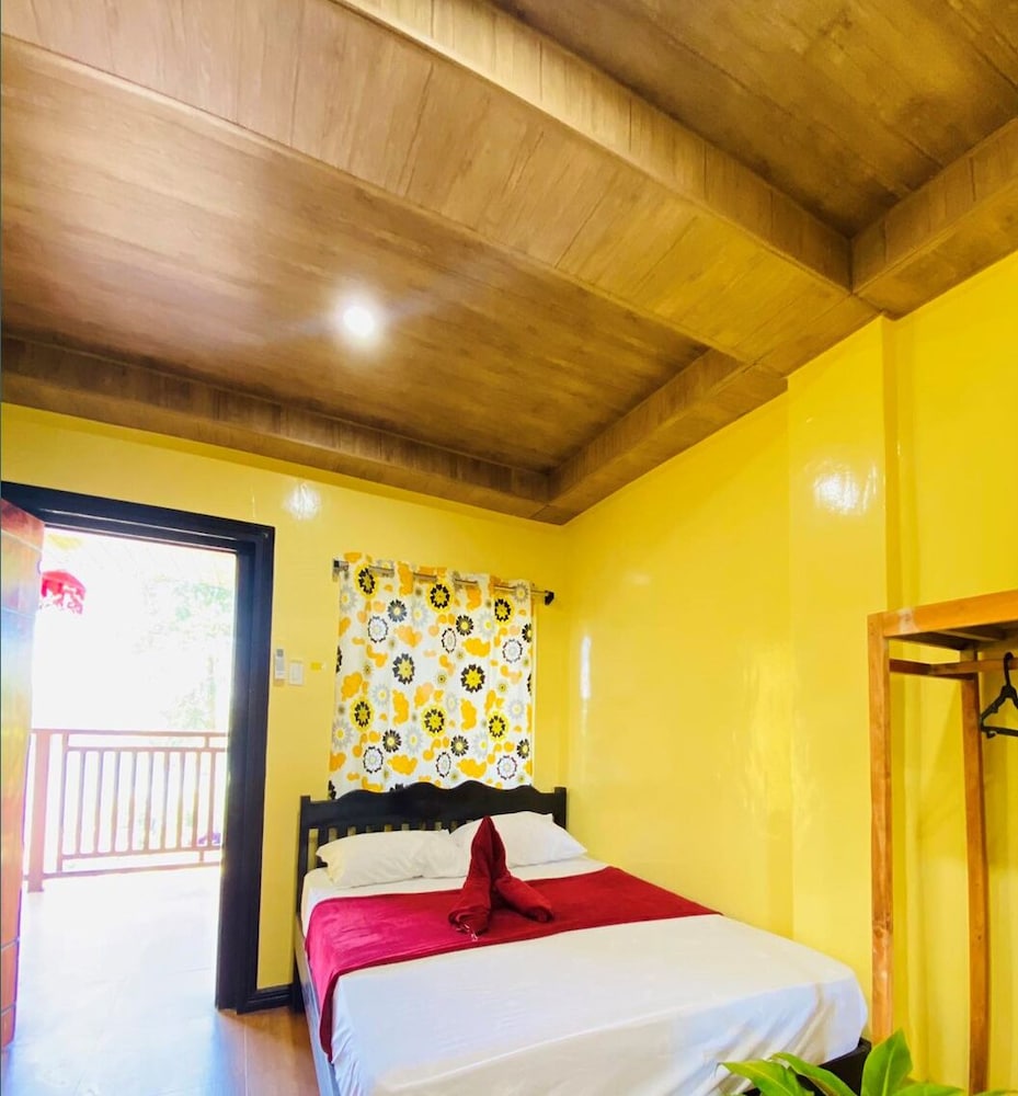 Standard Double Room, Balcony, Partial Lake View