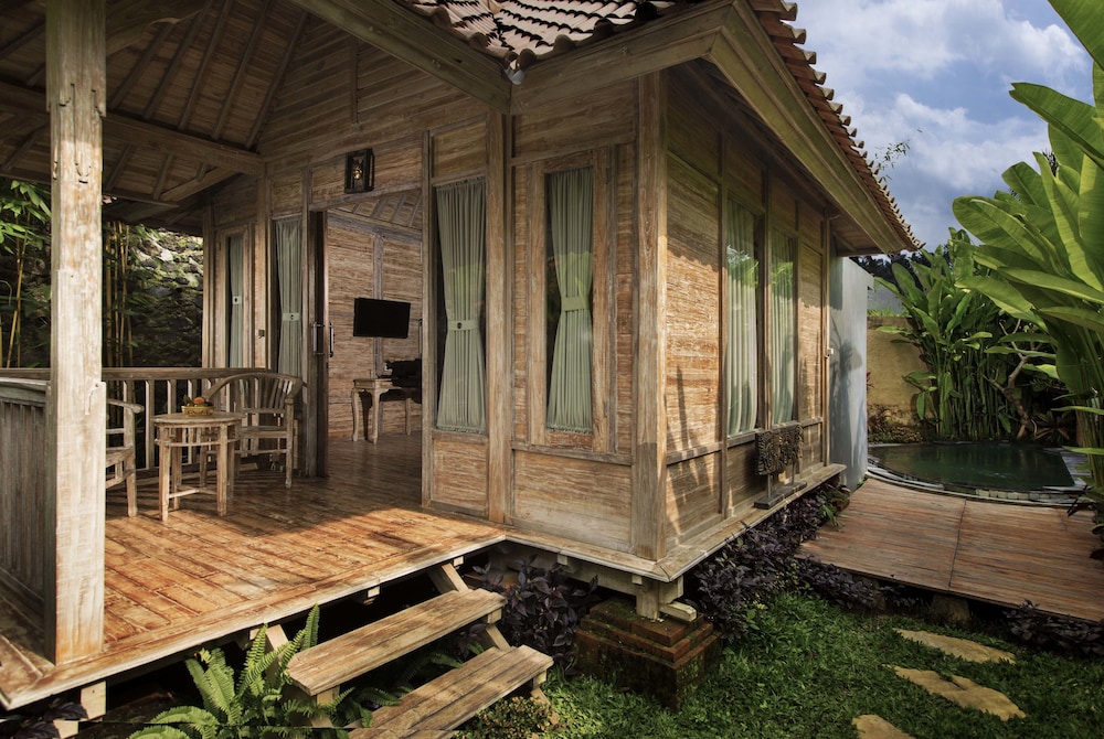 Superior Suite, 2 Bedrooms, Private Pool, Garden View
