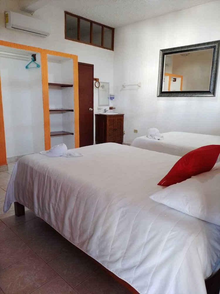 Basic Quadruple Room, 2 Bedrooms photo 1