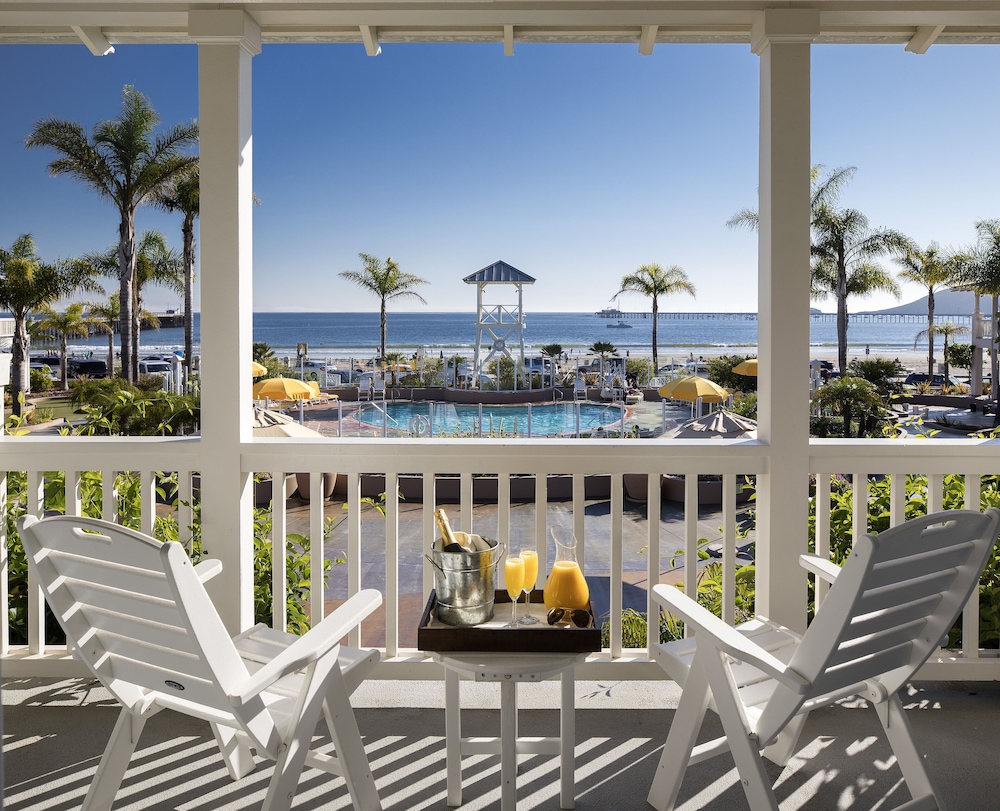 Superior Suite, 1 King Bed with Sofa bed, Pool View (Pool View Suite, King)