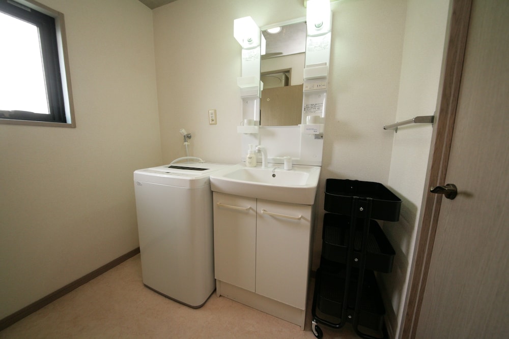Standard Double Room, Non Smoking, Kitchen - Photo 8