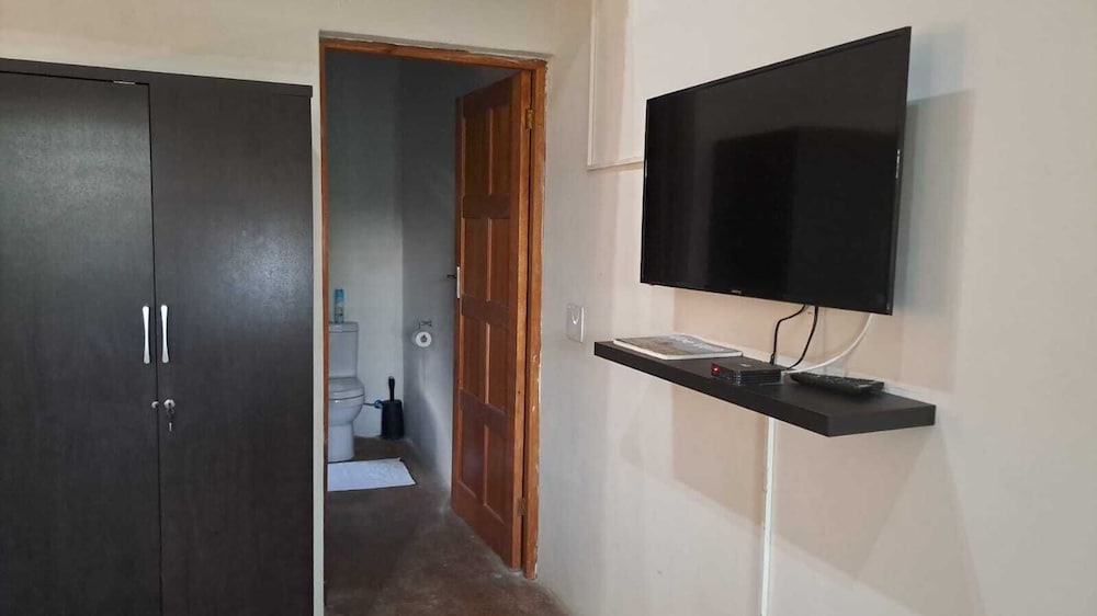 Standard Twin Room photo 3