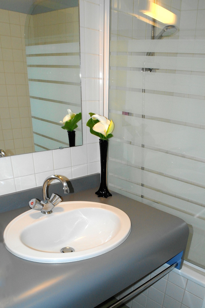 Comfort Twin Room, Private Bathroom photo 2