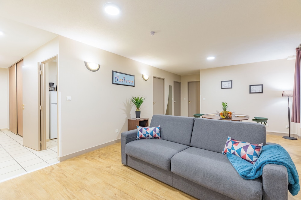 Family Apartment, 2 Bedrooms - Photo 6