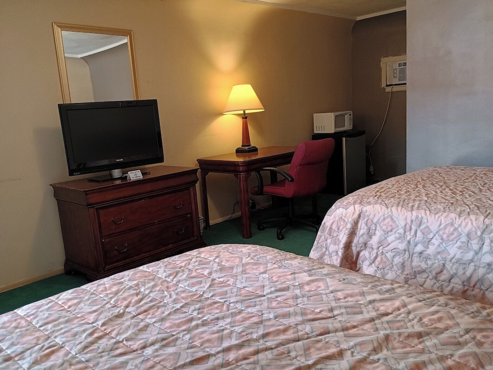 Basic Double Room photo 1
