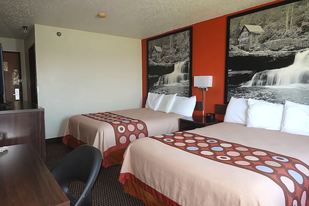 Double Room, 2 Queen Beds, Non Smoking, Pets Allowed photo 1