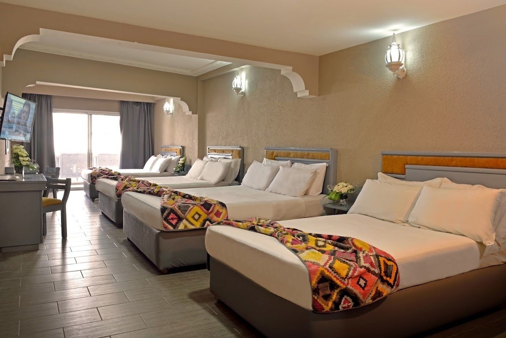 Quadruple Room photo 1