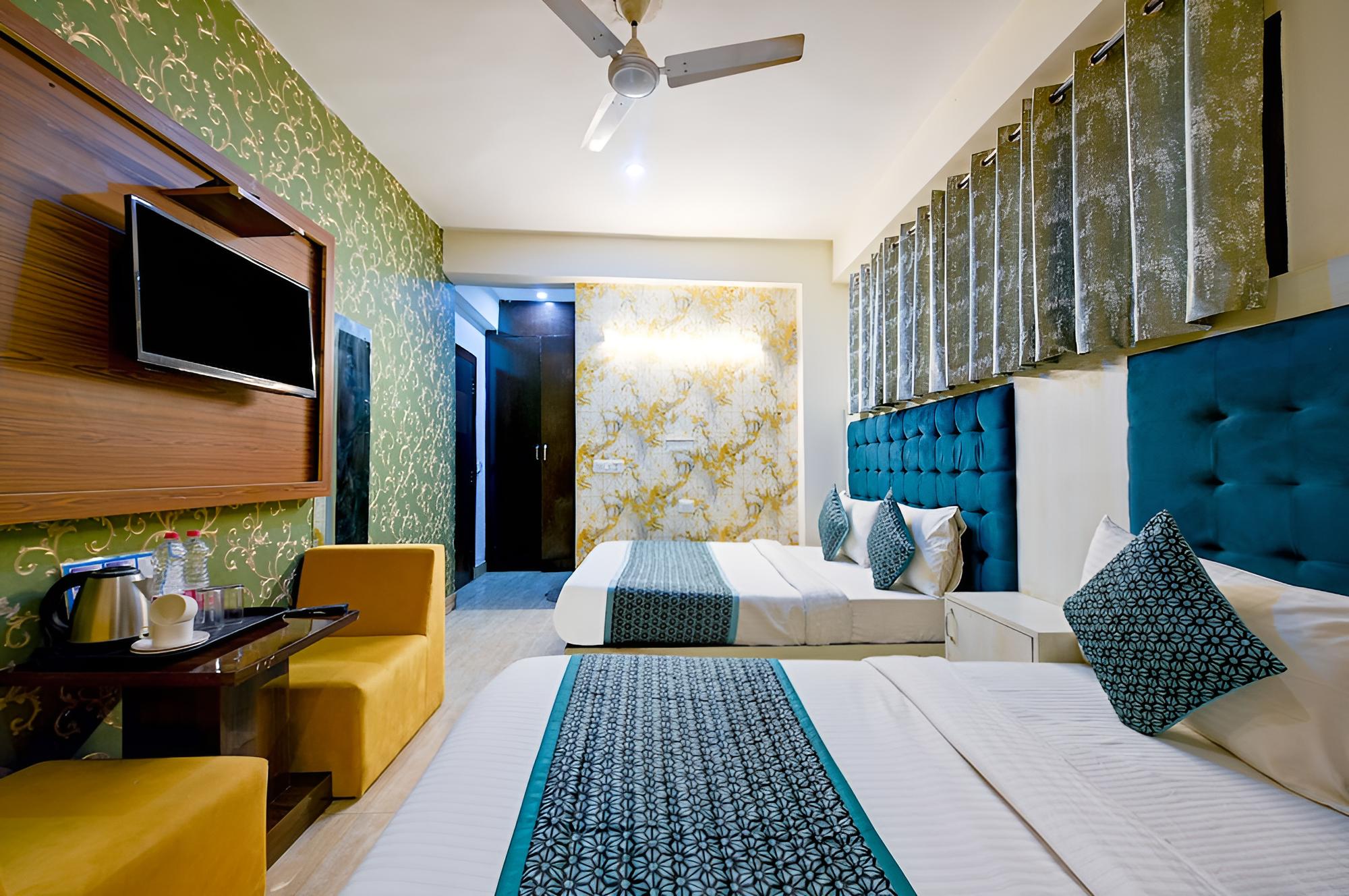 Superior Quadruple Room - Photo 3