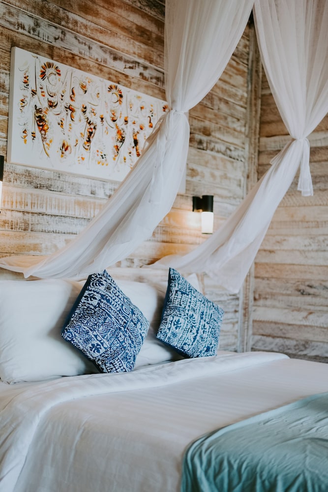 Deluxe Room, Sea View - Photo 15