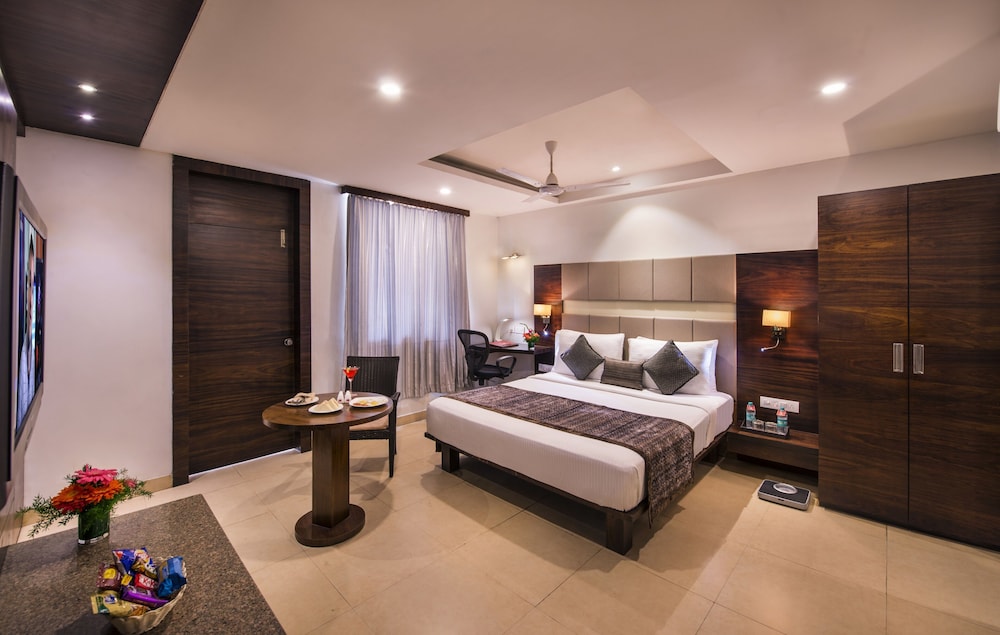 Club Room