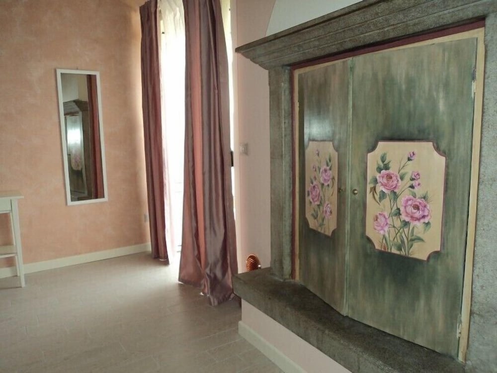 Standard Double Room - Photo 4