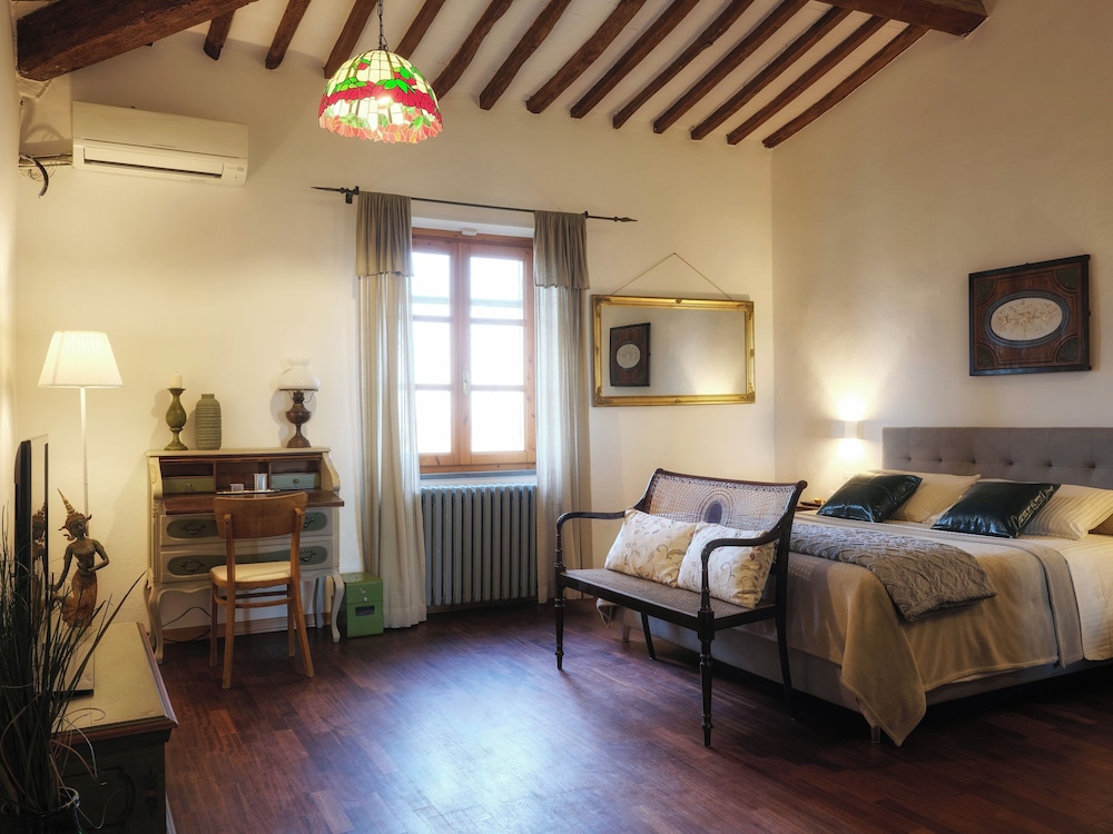 Deluxe Double Room, Hill View photo 1