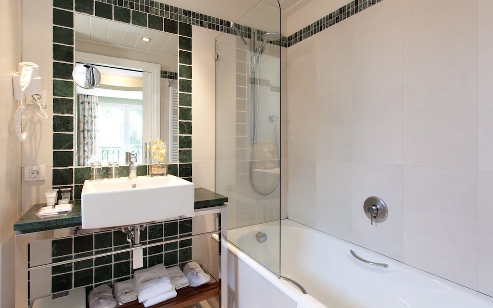 Standard Double or Twin Room - Photo 3