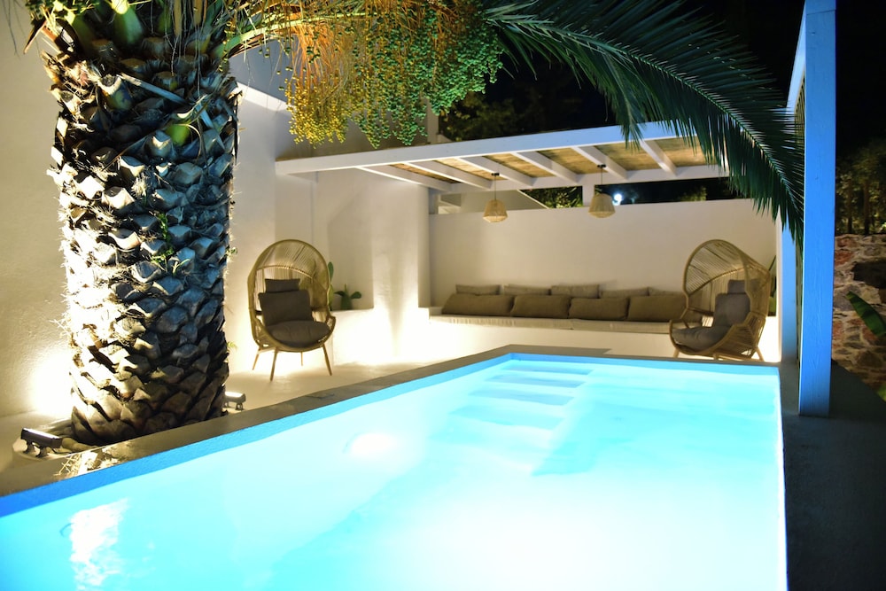 Mamma Mia luxury suite with private pool and sea view photo 1