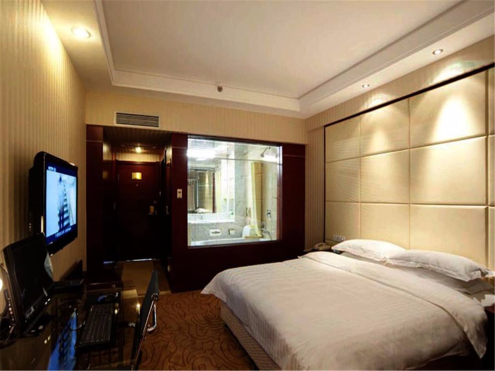 Deluxe Double Room photo 3