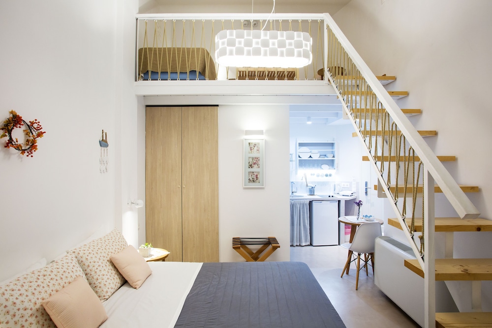 Design Suite, 1 Bedroom, Balcony, Partial Sea View