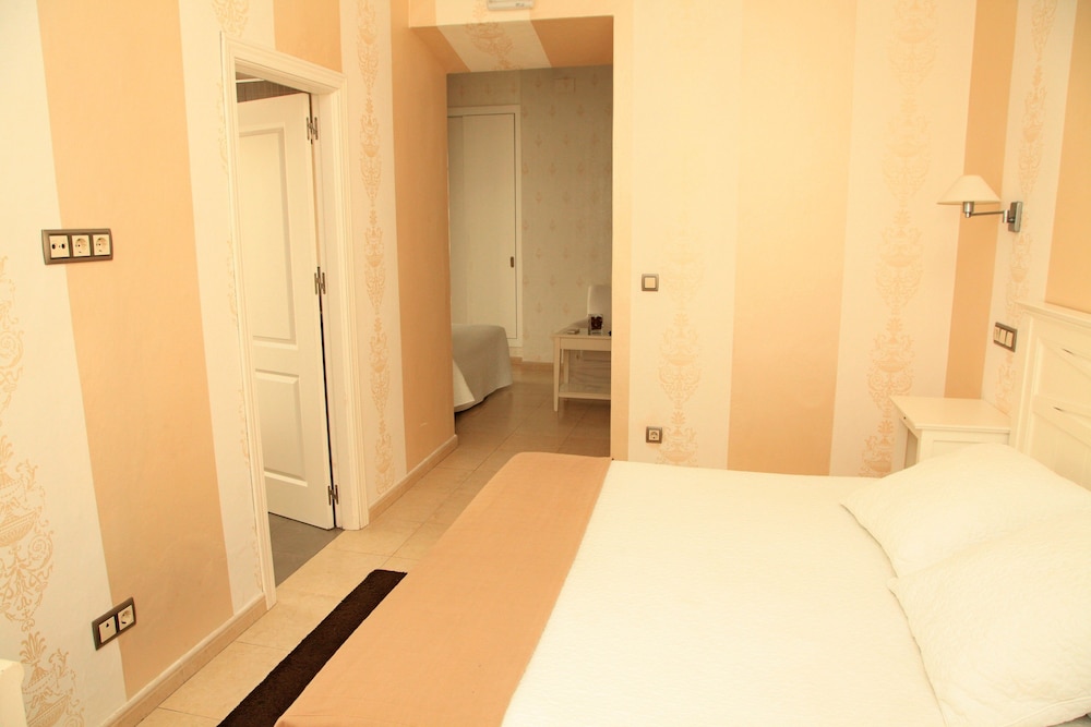 Triple Room - Photo 3