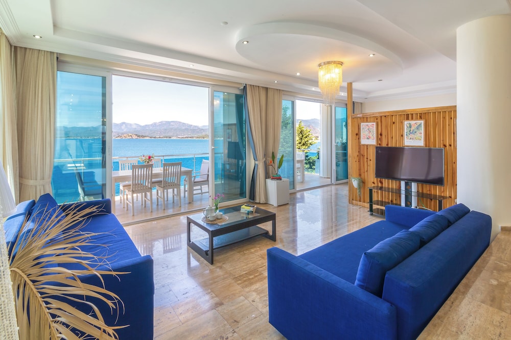 Family Studio Suite, 1 Bedroom, Sea View