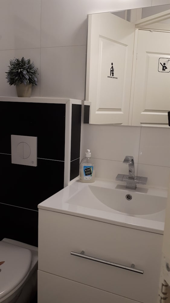 Classic Quadruple Room, Shared Bathroom (Nr 12) - Photo 4