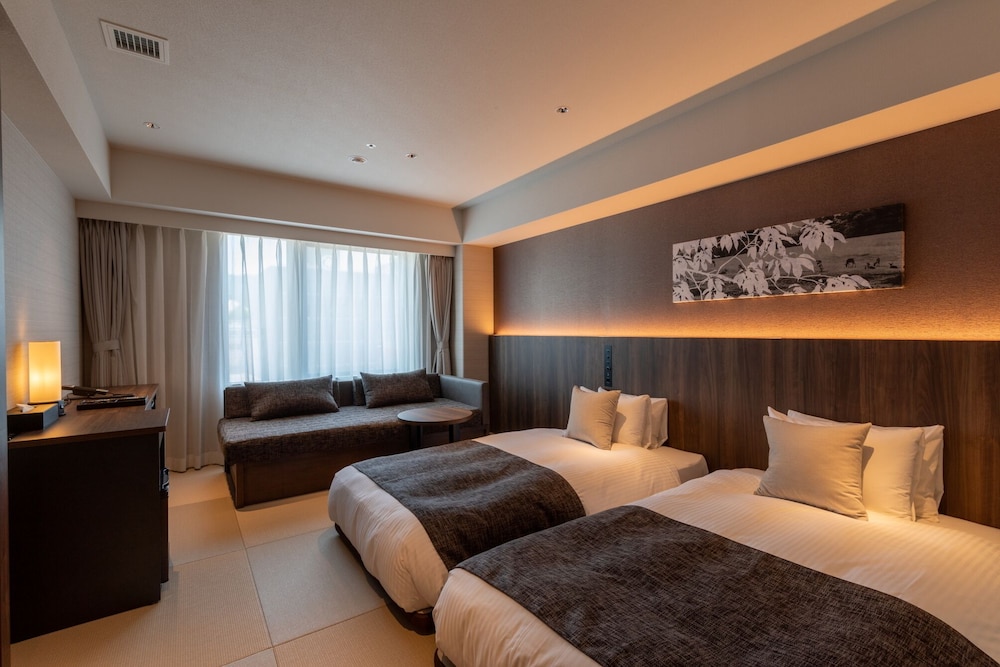 Superior Twin Room, Non Smoking (Tatami) - Photo 3