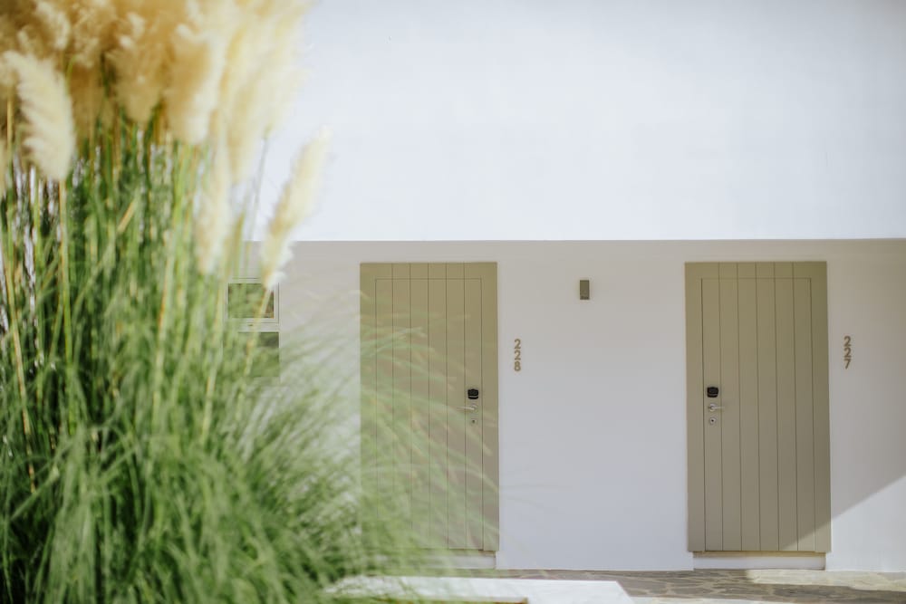 Standard Room, Garden View - Photo 9