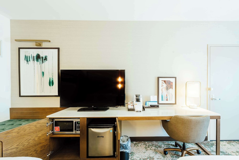 Premium King Room