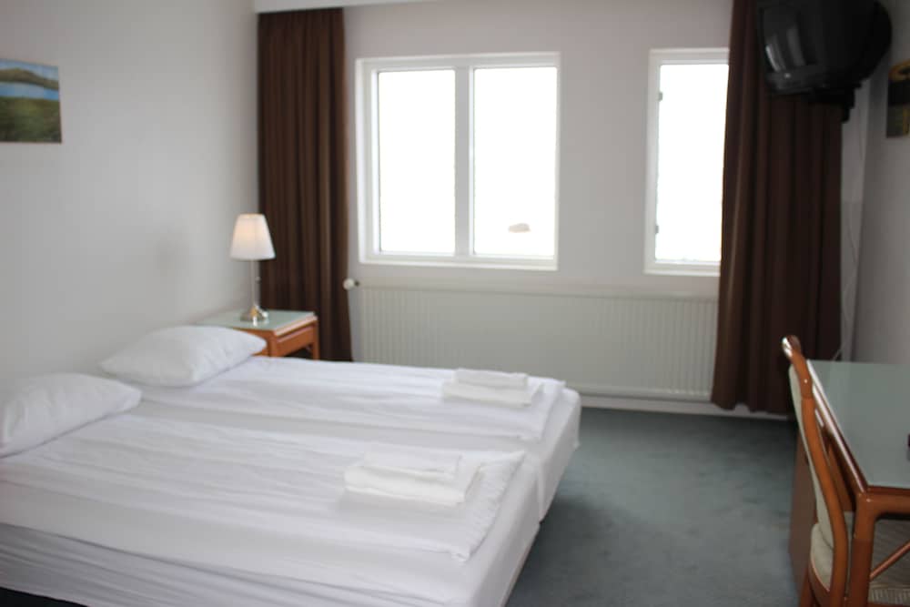 Economy Twin Room photo 1