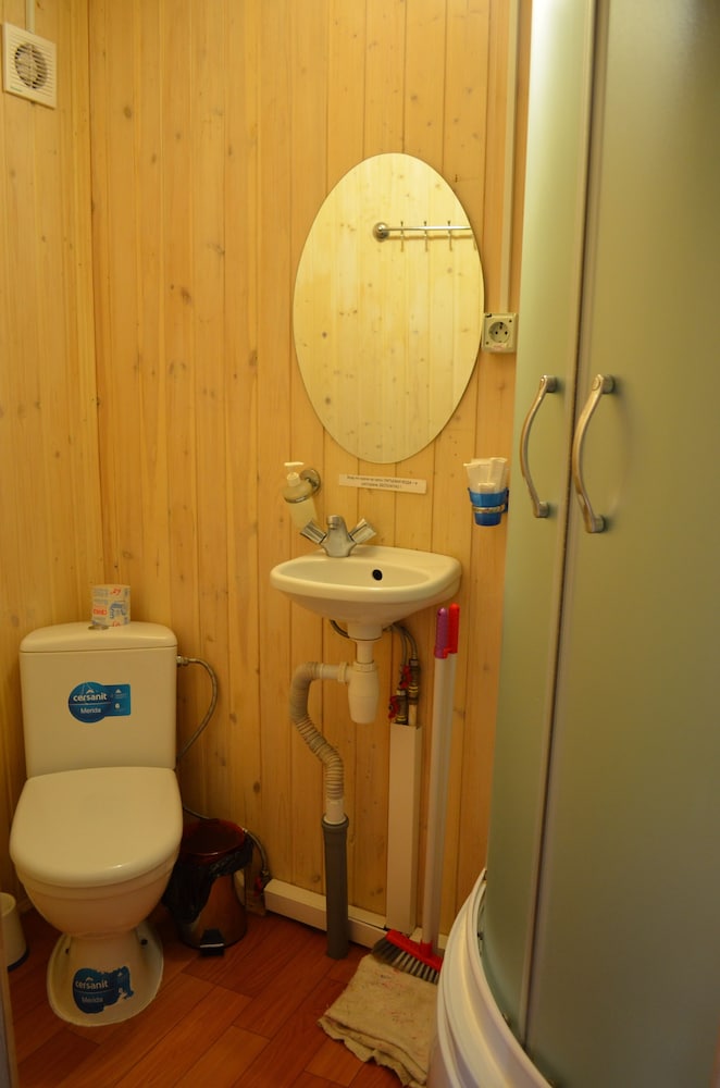 City Room photo 2