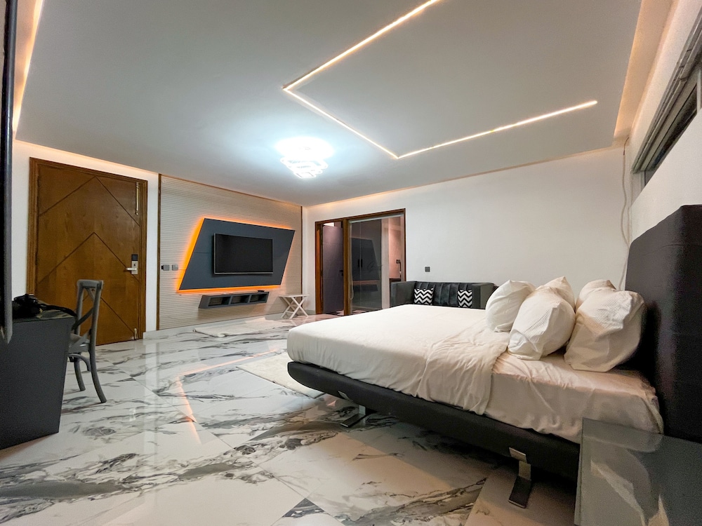 Signature Room photo 1