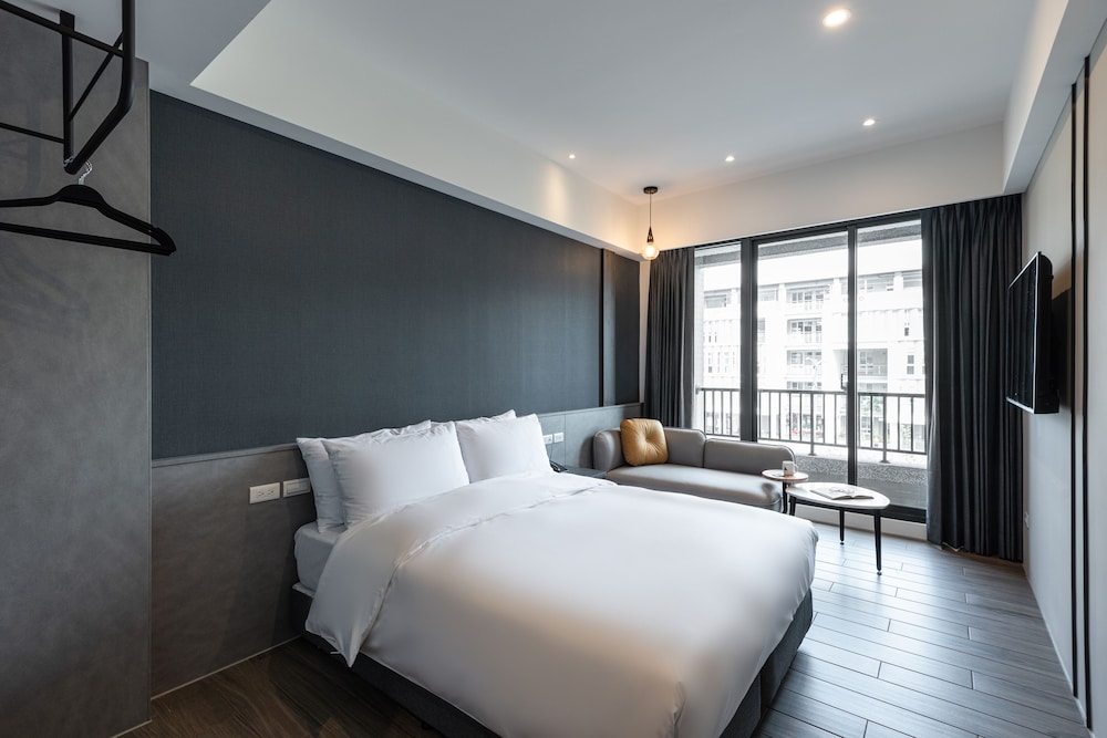 Superior Double Room - Photo 10