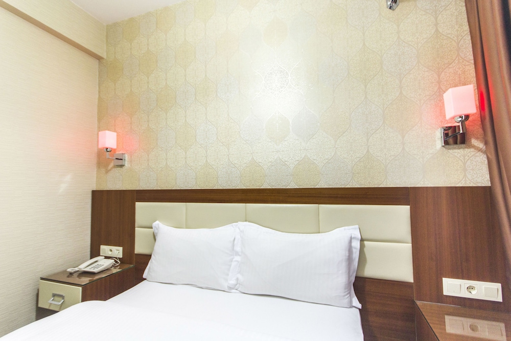Standard Room photo 2