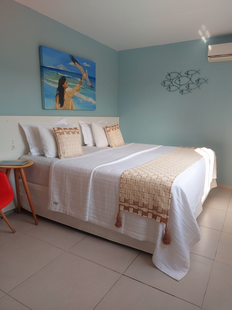Classic Triple Room (Ponta do Atalaia)