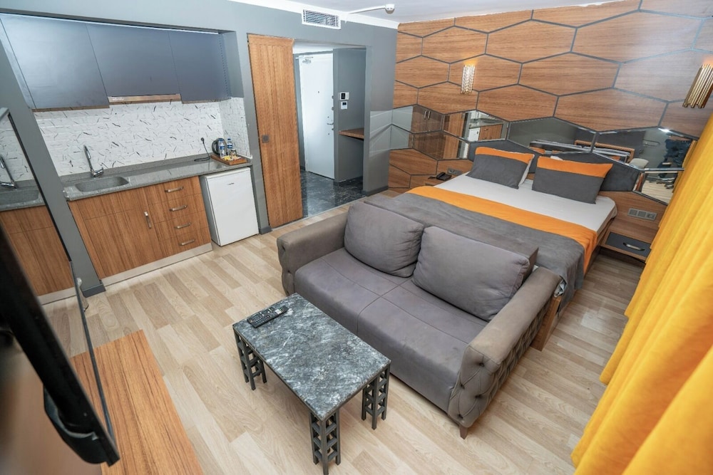 Classic Double Room, City View photo 2