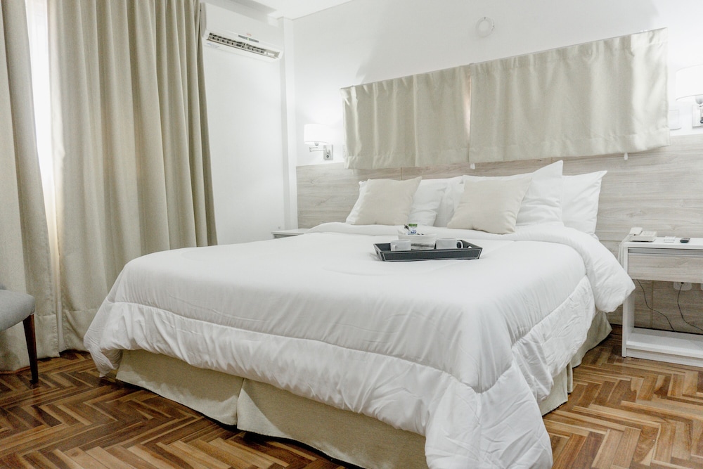 Deluxe Double or Twin Room photo 1
