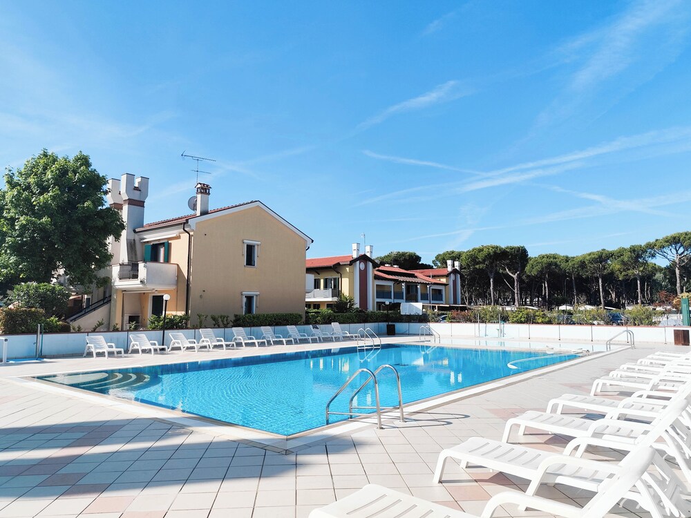 Apartment, 2 Bedrooms, Balcony, City View