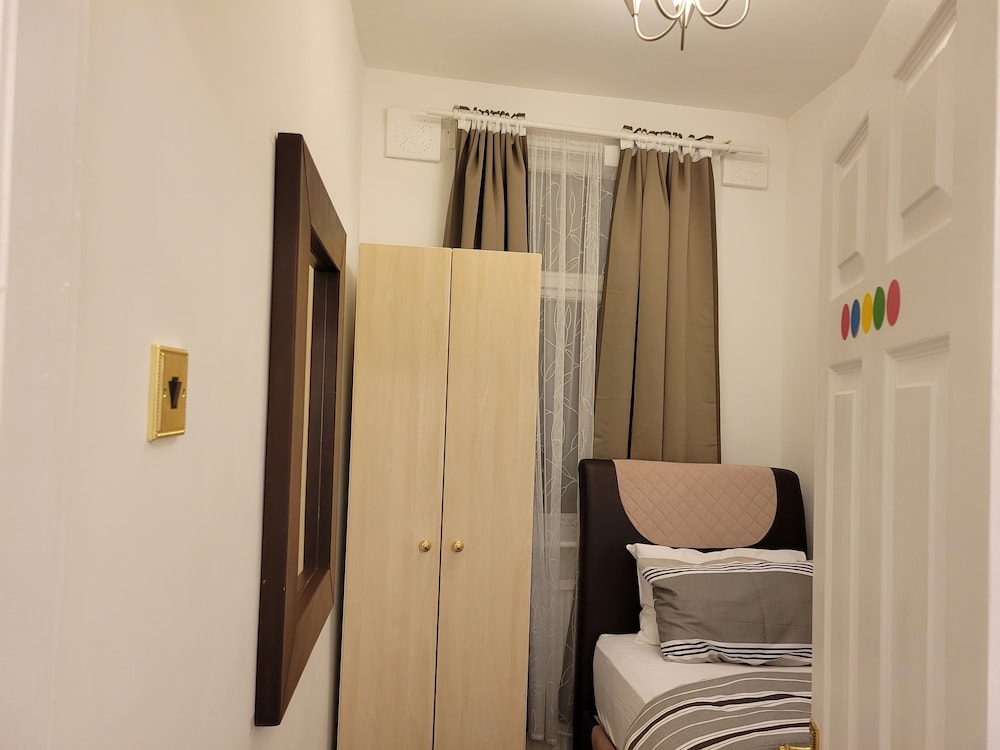 Single Bed, Non Smoking, Park View