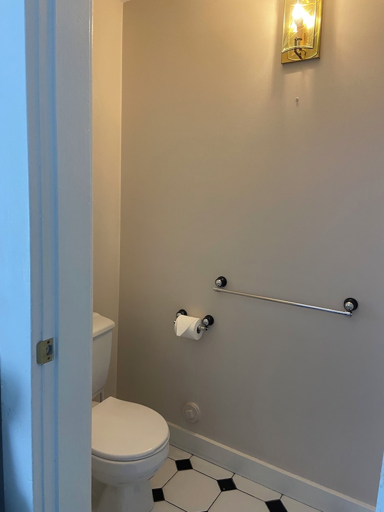 Standard Room, Private Bathroom