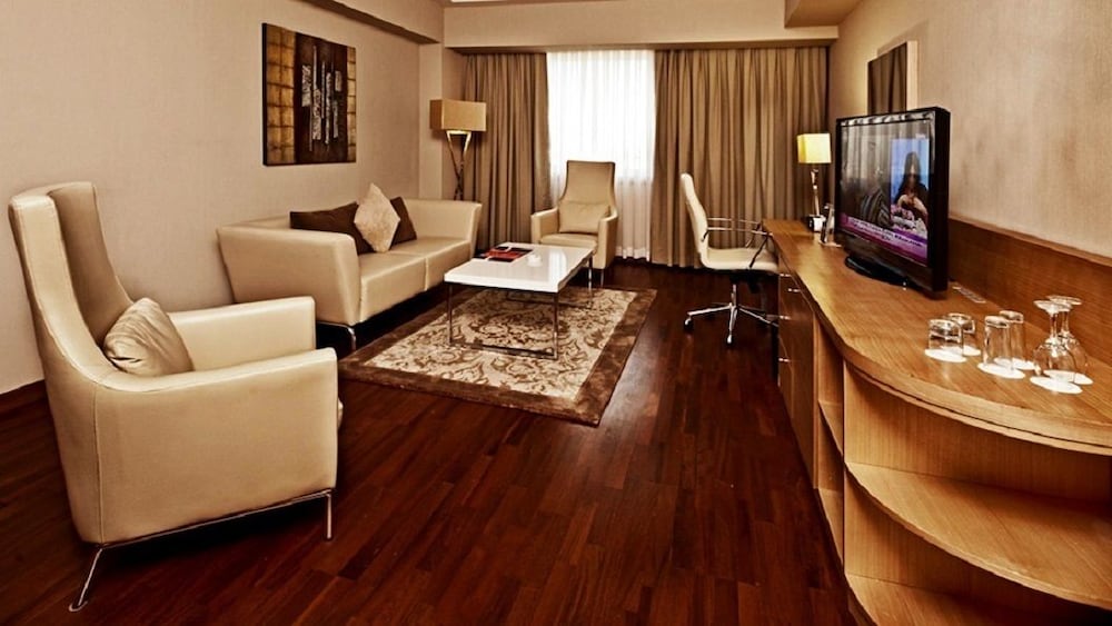 Junior Studio Suite photo 3