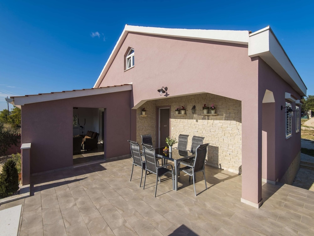 House photo 2