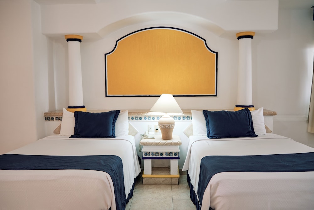 Junior Studio Suite, Oceanfront photo 2