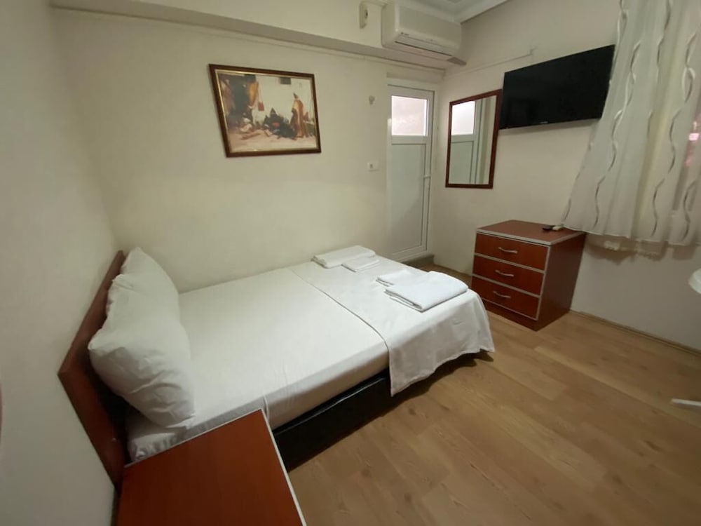 Standard Room photo 1