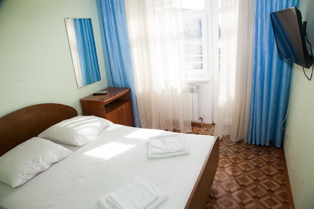 Standard Double Room, Balcony photo 2