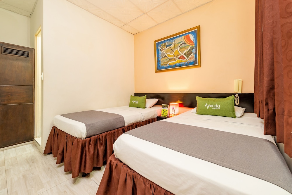 Economy Twin Room photo 1